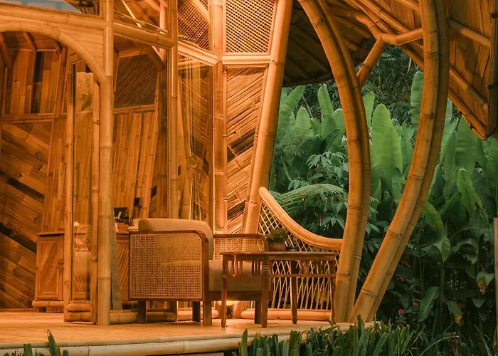 فيلة Alambali Bamboo House